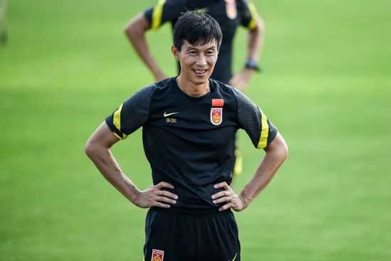由映美传媒、北京信风影业有限公司出品，映美传媒独家宣发，网文大神崔走召担任编剧的;反套路伏妖大片《伏妖;白鱼镇》于今日正式登陆爱奇艺，同时曝光;伏妖在即版主海报